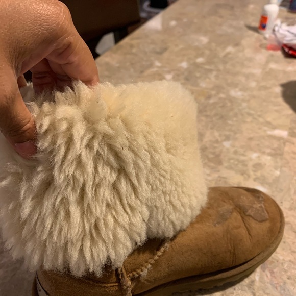 Uggs Bailey Button Tripplet - Picture 7 of 8